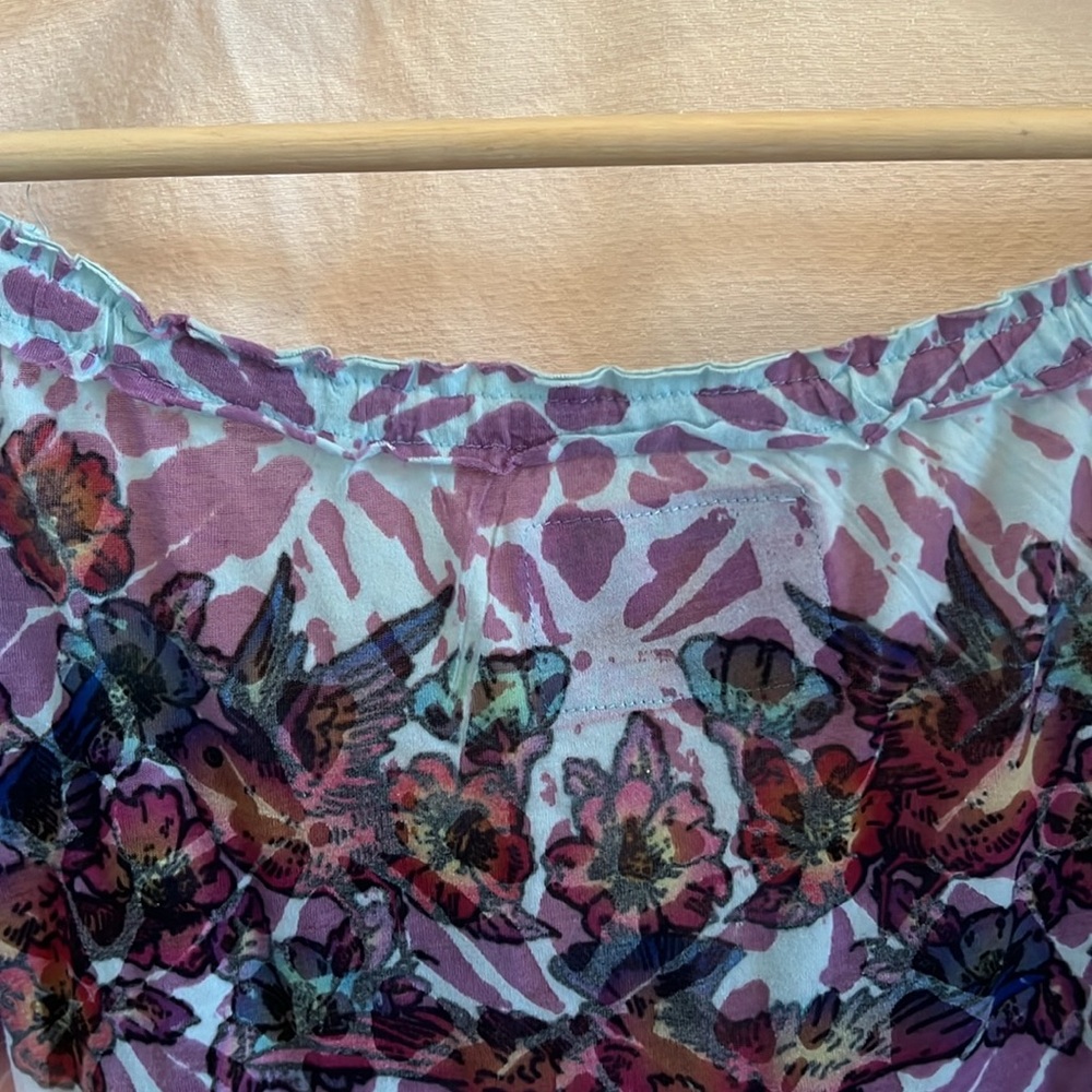 Butterfly dropout 🦋 Purple/Blue floral/Swallow 3/4 sleeve Top. - Picture 8 of 13